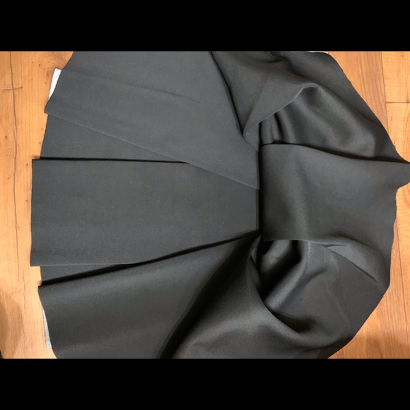 Forever 21 Grey Miniskirt - Picture 2 of 5